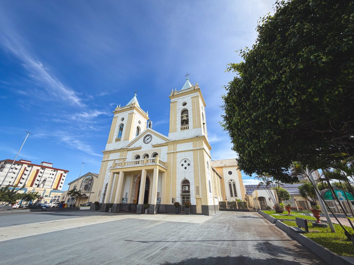 Catedral do Sagrado Coração se torna refúgio de fé e pertencimento para moradores da capital