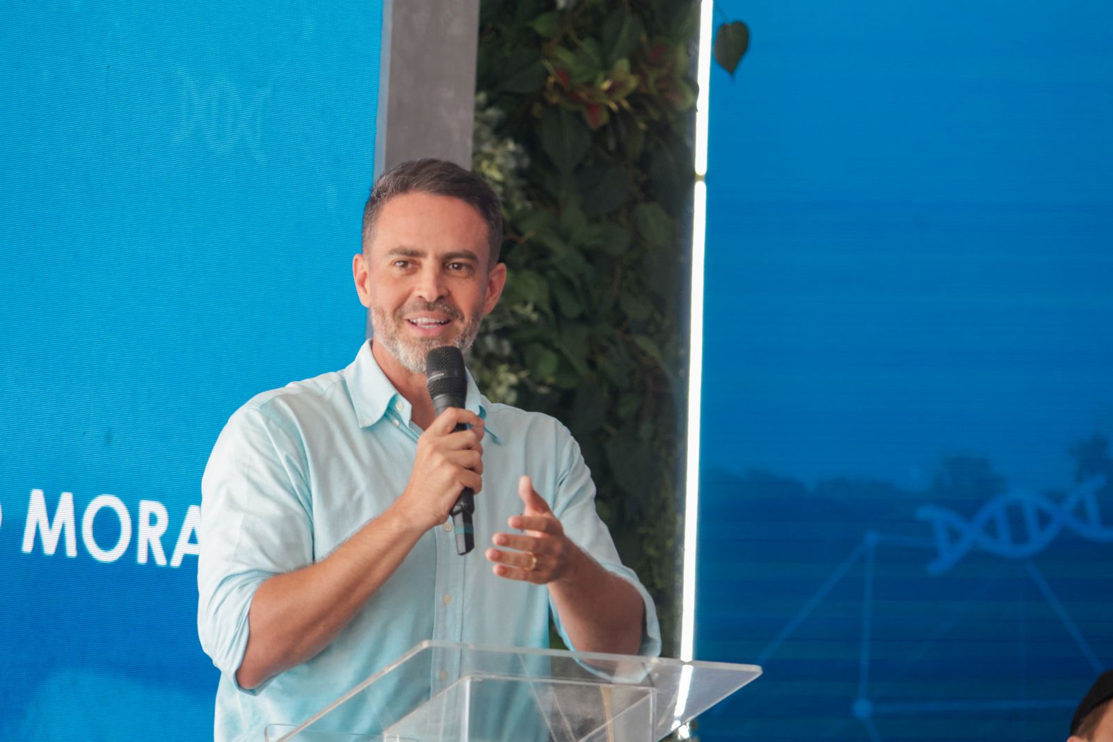 De acordo com o Léo Moraes, o fortalecimento das ações urbanísticas visa garantir um desenvolvimento sustentável e legal