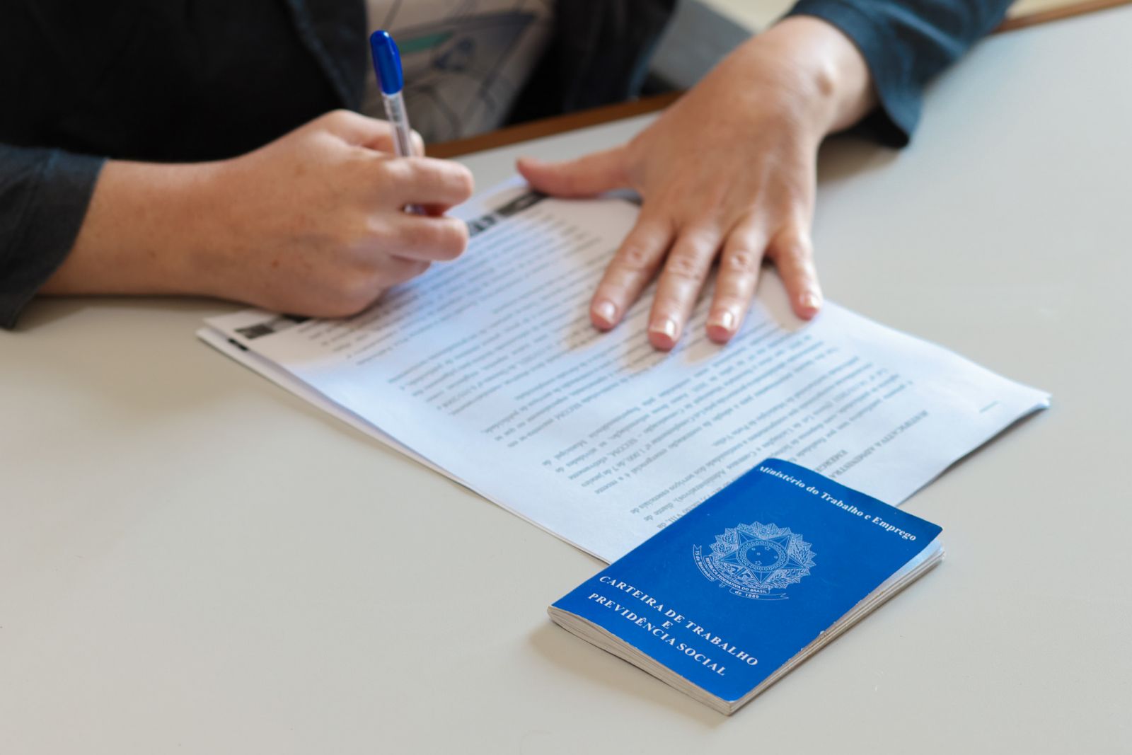 Seguro-desemprego pode ser solicitado por trabalhadores demitidos sem justa causa