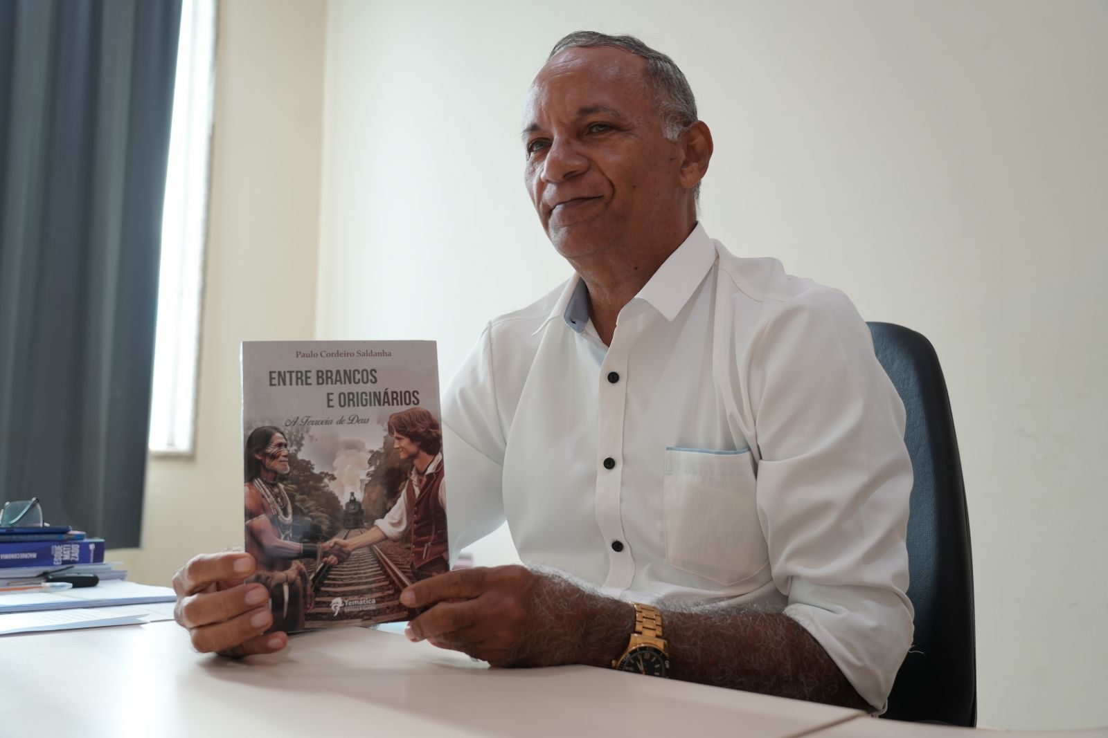 Carlos Augusto disse que a biblioteca desempenha papel fundamental na promoção da cultura, da história e na preservação do acervo