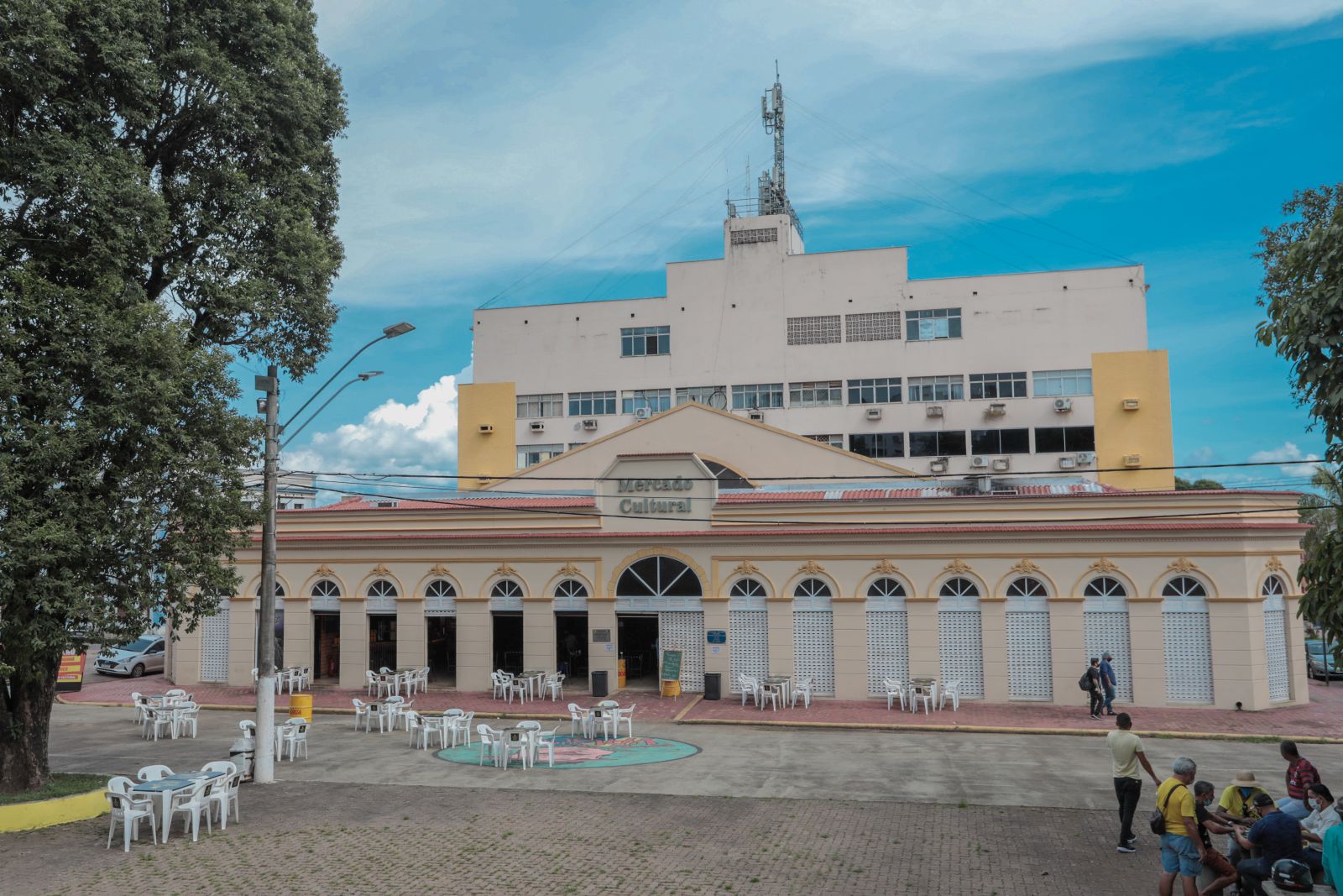Evento em celebração à MPB tem início às 19h, no Mercado Cultural