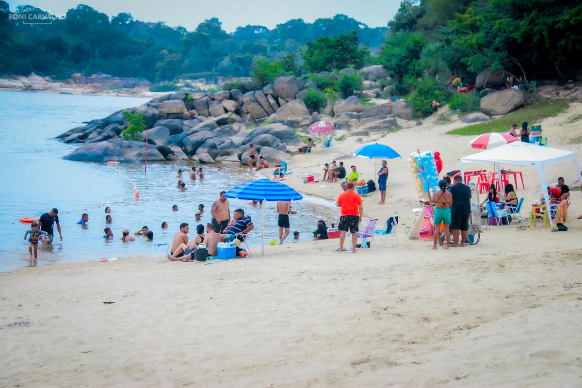Festivais de praia promovem o desenvolvimento econômico e o turismo local