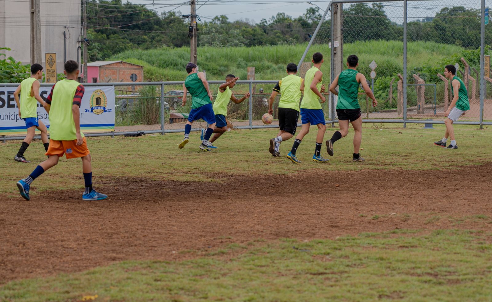 As atividades esportivas também foram voltadas para os adultos