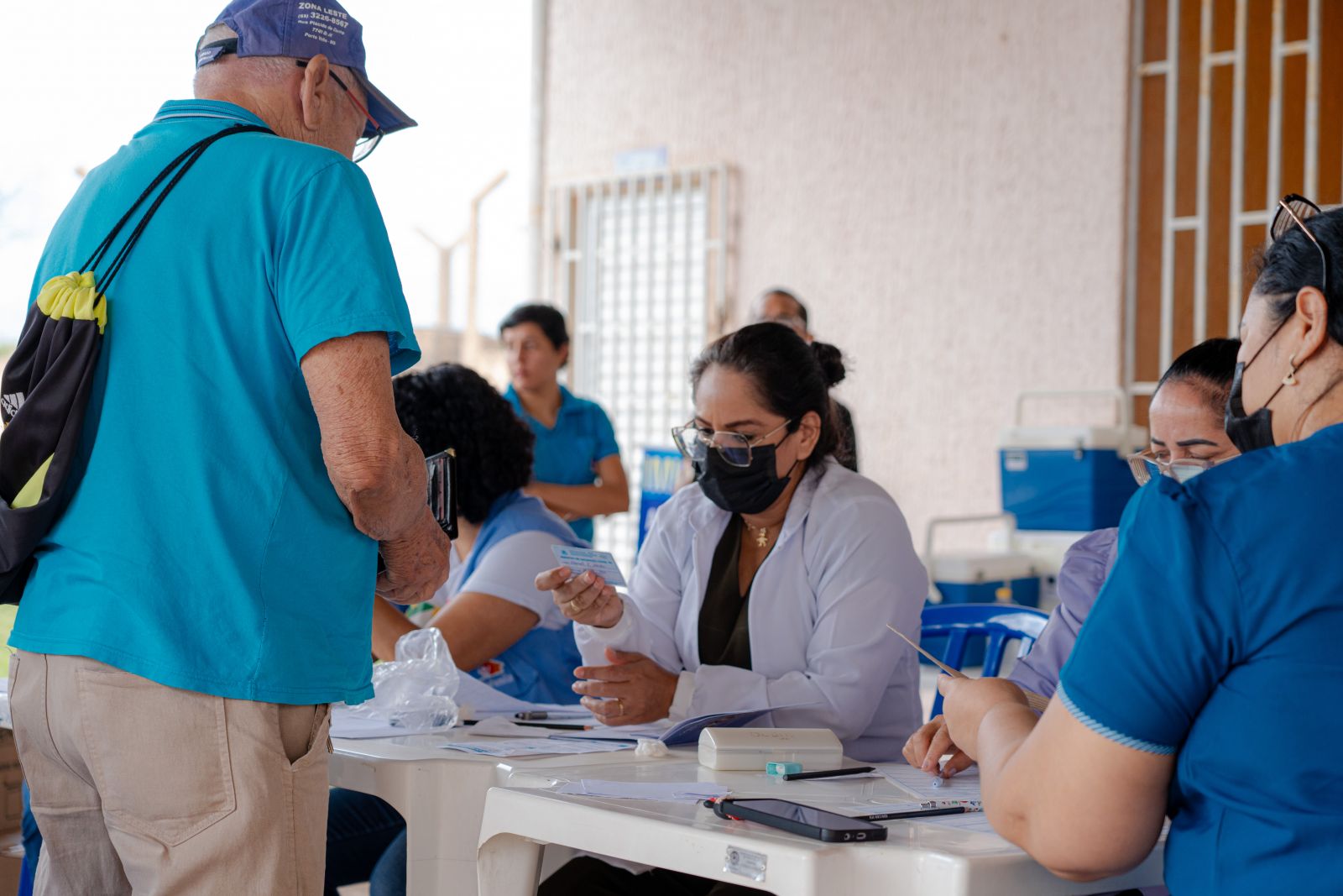 Comunidade pode atualizar o cartão vacinal e contou, ainda, com outros atendimentos de saúde