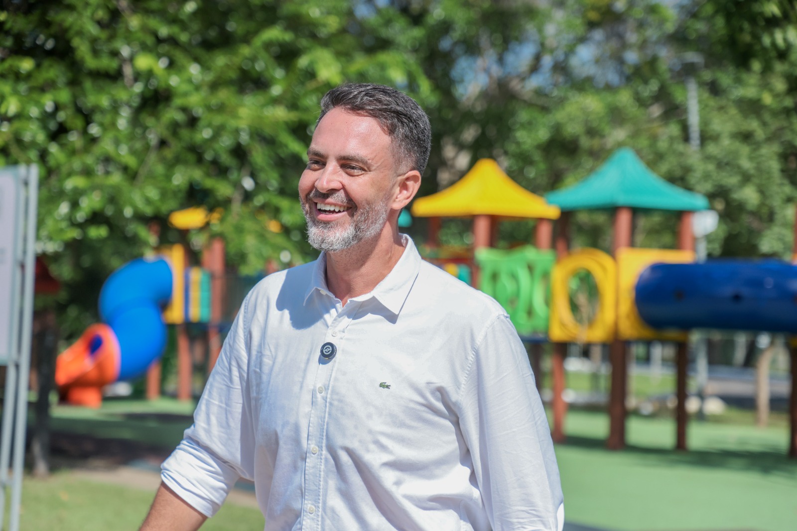 Léo Moraes destacou a importância da data e o papel dos servidores no funcionamento e crescimento da cidade