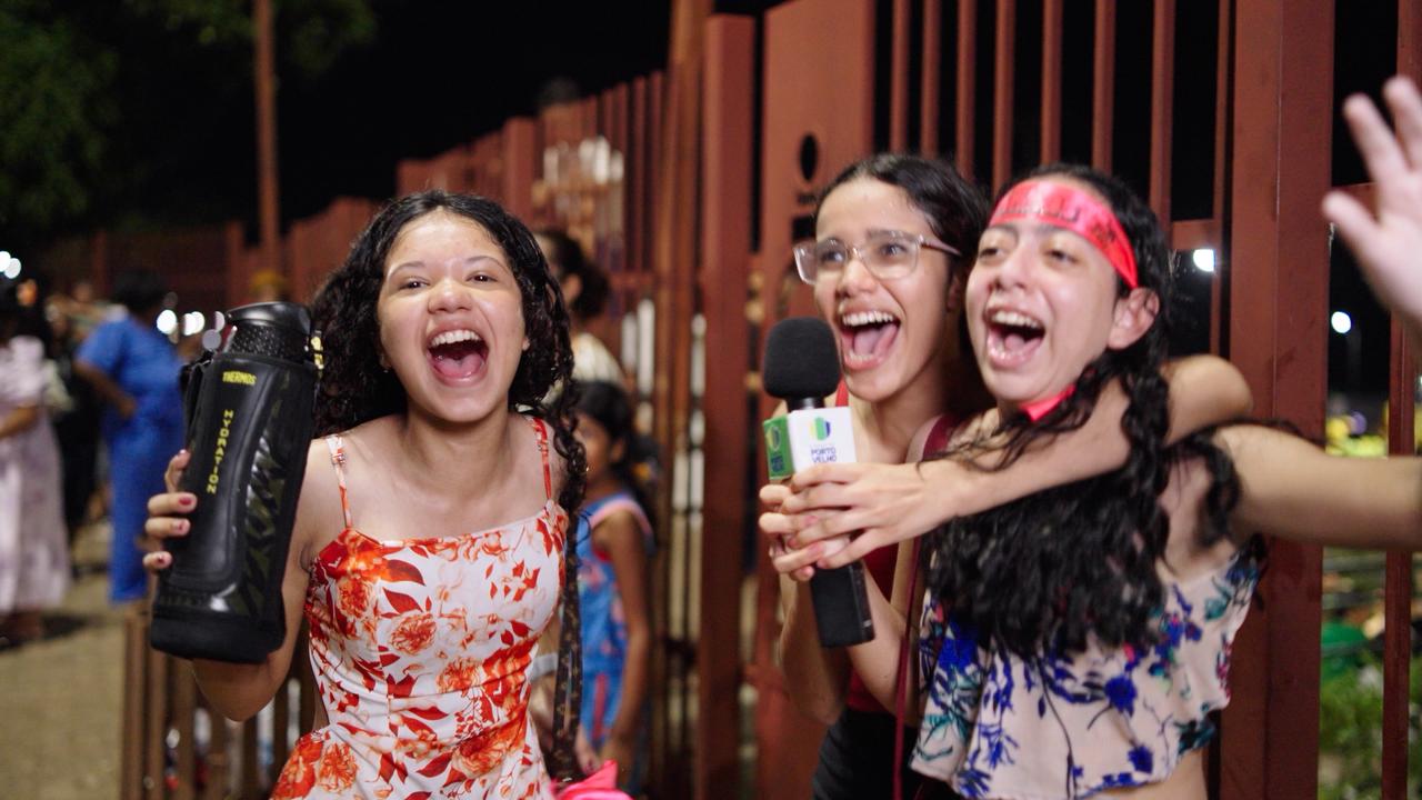 As amigas Ana Beatriz, Emili e Lorraine também aproveitaram a festa