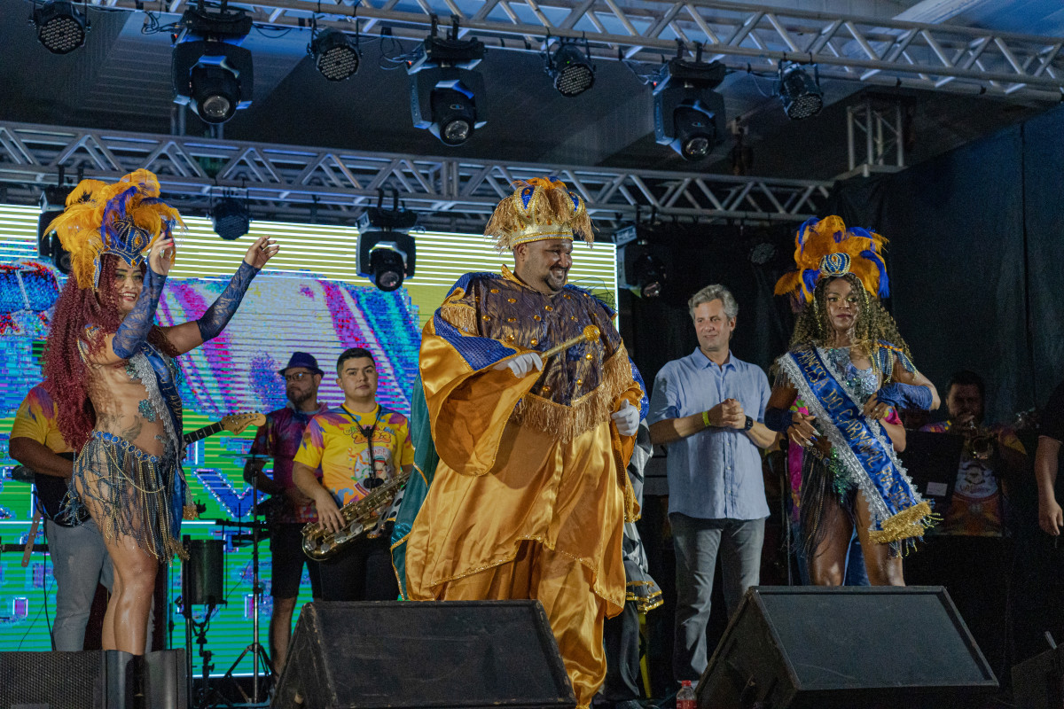 A abertura oficial do carnaval acontece no tradicional Baile Municipal