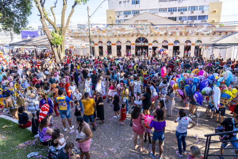 Baile Municipal acontece no Mercado Cultural